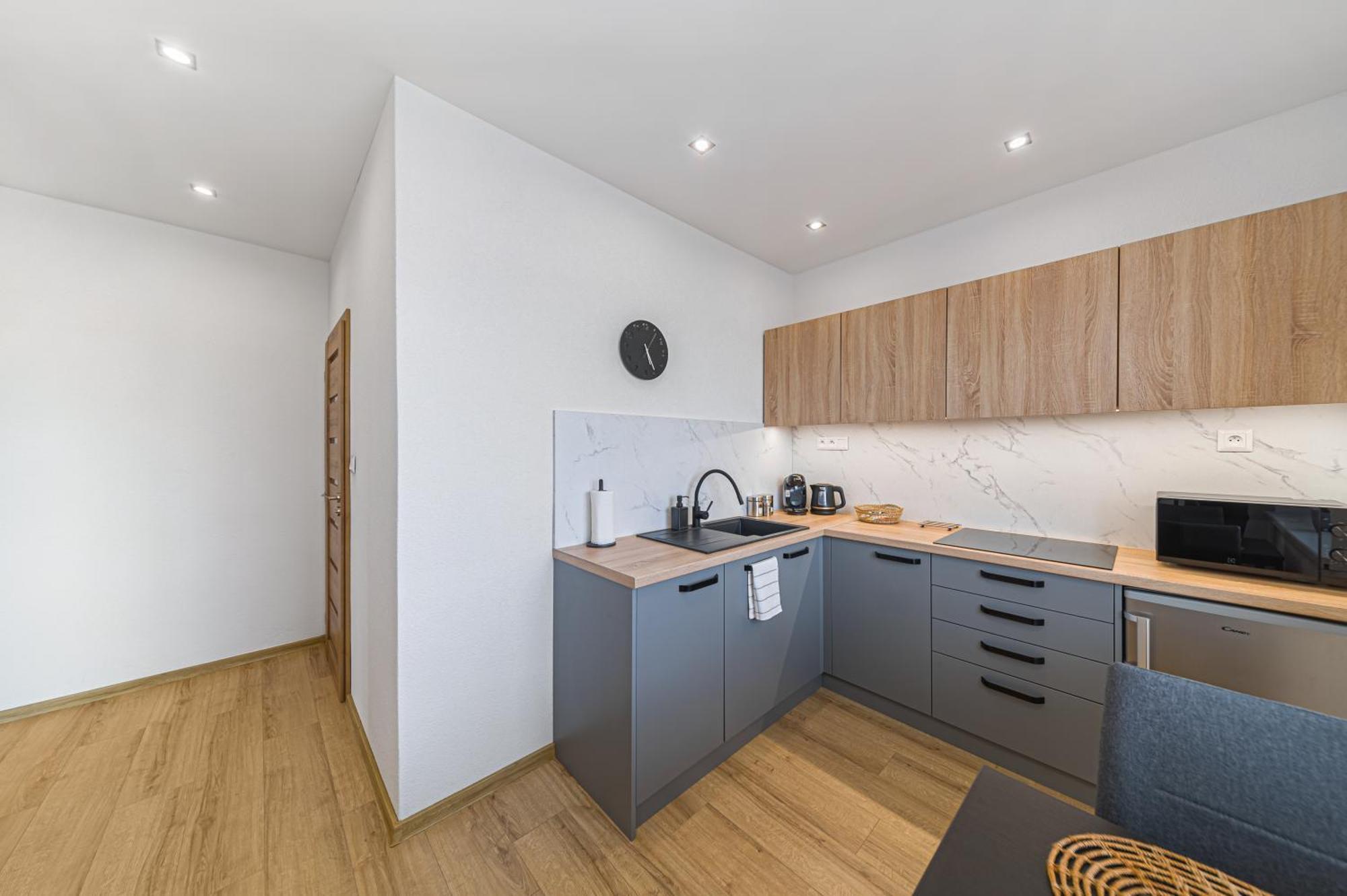 Tower Apartments Orchid & Amber Spišská Nová Ves エクステリア 写真