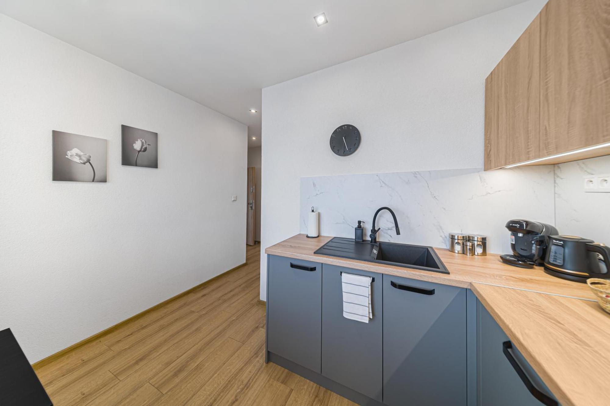 Tower Apartments Orchid & Amber Spišská Nová Ves エクステリア 写真